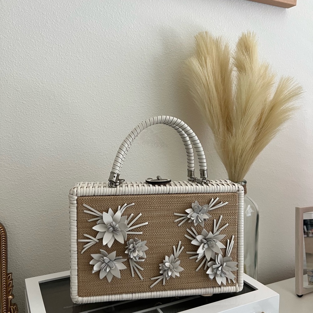 Patricia Nash - White Floral Lamezia Box Bag